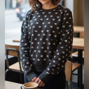 CHAMPION C Logo Crew Neck Sweatshirt